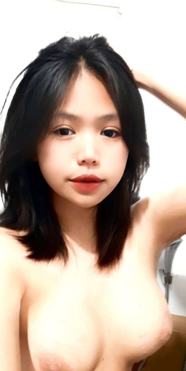 Xem phim sex trai trung quốc địt nhau với 2 con đĩ việt nam